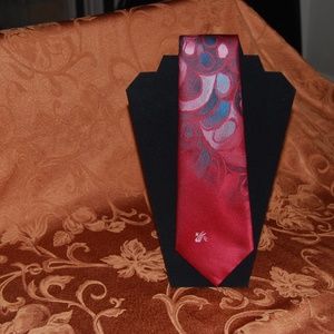 Don Loper of Beverly Hills flashy red tie